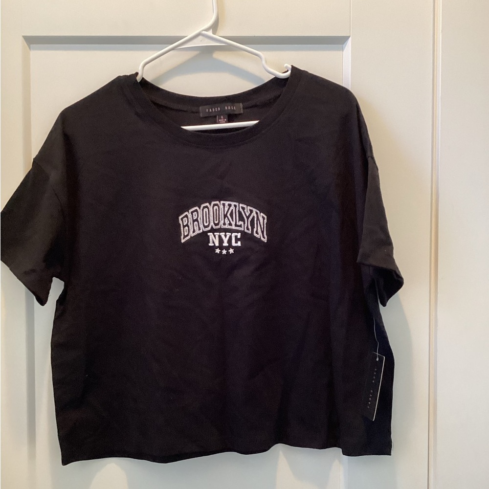 Nwt‎ Faded Rose Crop Top size large